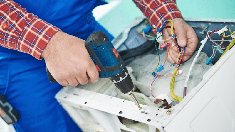 Alaşehir Simfer Simfer çamaşır makinesi kart tamiri – Su almama arızası orijinal parça ile giderildi. - Teknik servis örneği